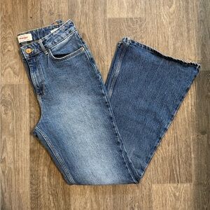 Wrangler Denim High-Rise Wide Leg Jeans in Medium Blue Wash